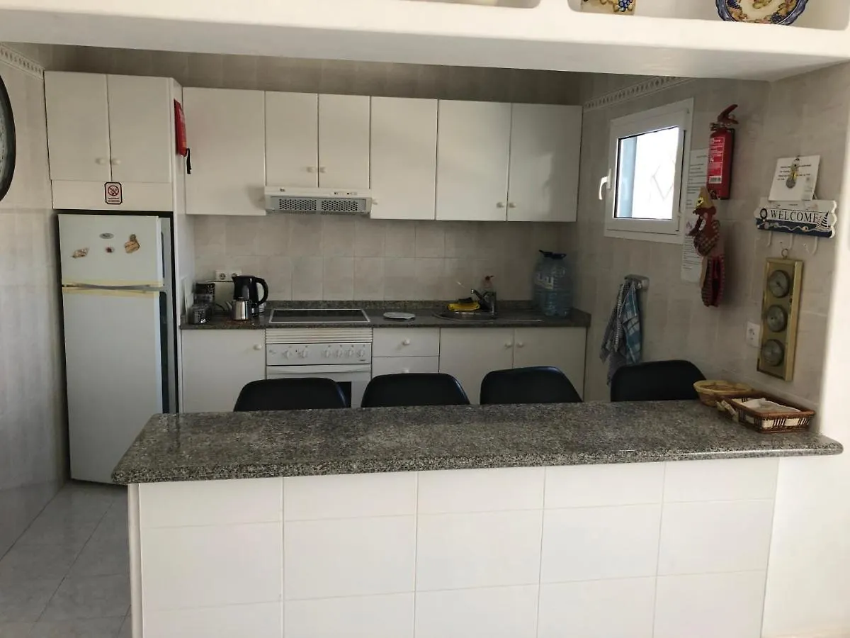 Caserones 6, Attractive 2 Bed Bungalow Puerto del Carmen  Holiday home