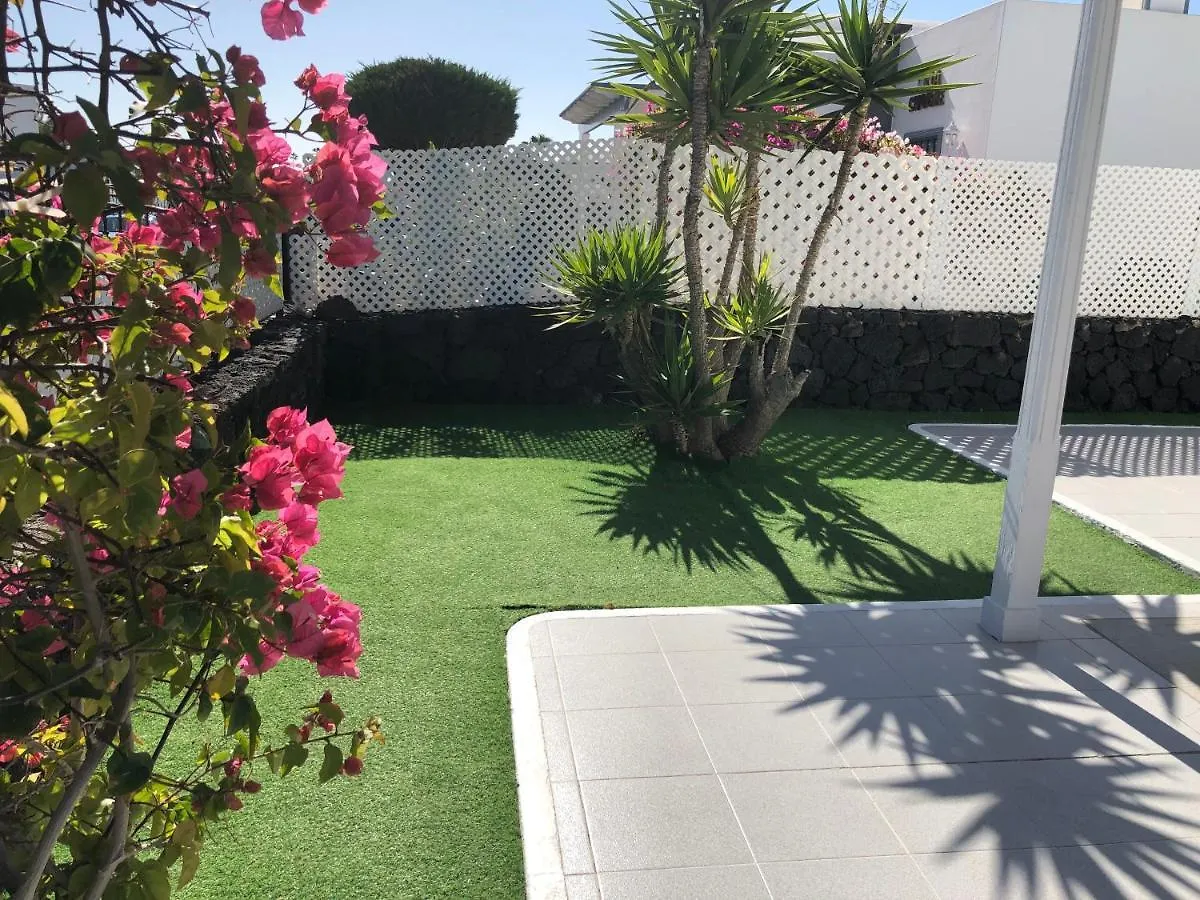 Caserones 6, Attractive 2 Bed Bungalow Puerto del Carmen  Holiday home Puerto del Carmen (Lanzarote)